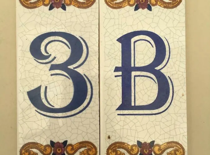 The Good Hive * Ponta Delgada