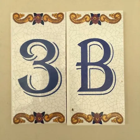 The Good Hive * Ponta Delgada